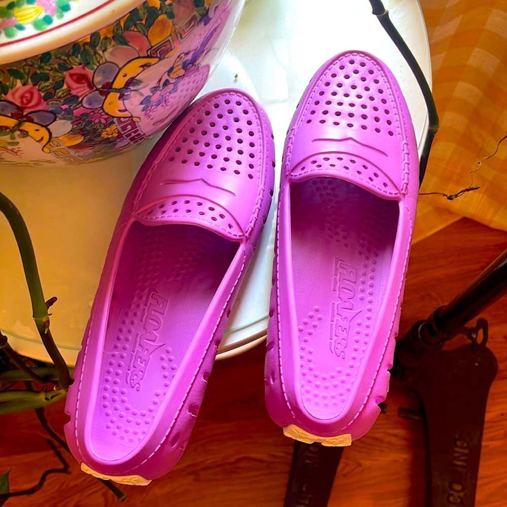 Floafers Women Hot Pink Driving Water Beach Shoes Size 8 Never Worn